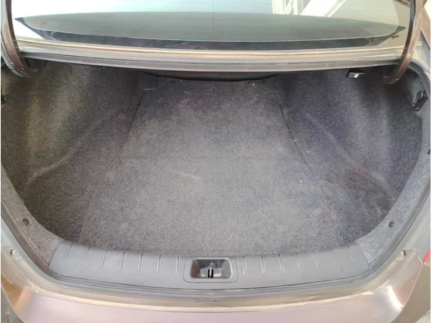 Car image 33
