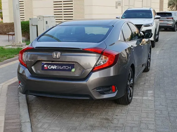 Car image 5