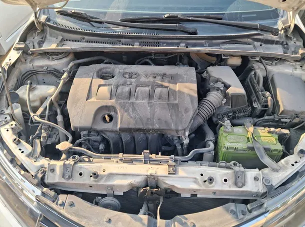 Car image 12
