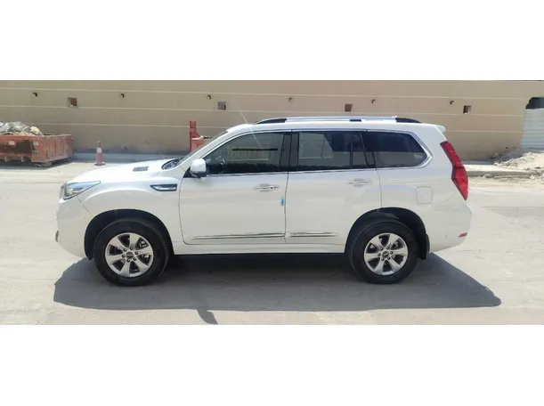 Car image 7