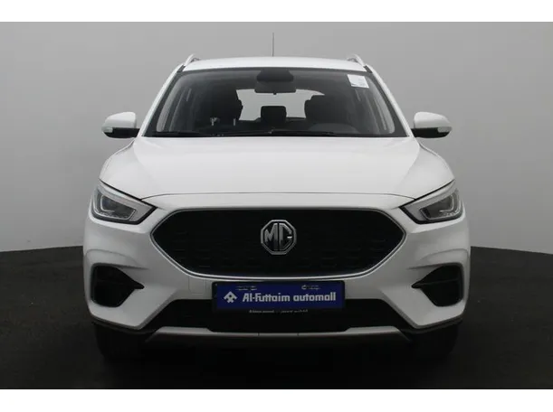 Car image 11