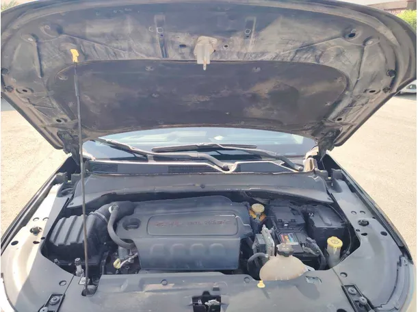Car image 30