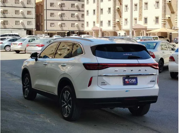 Car image 7