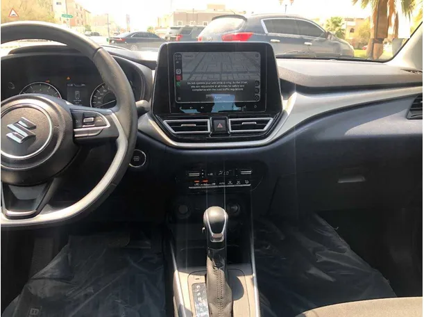 Car image 15