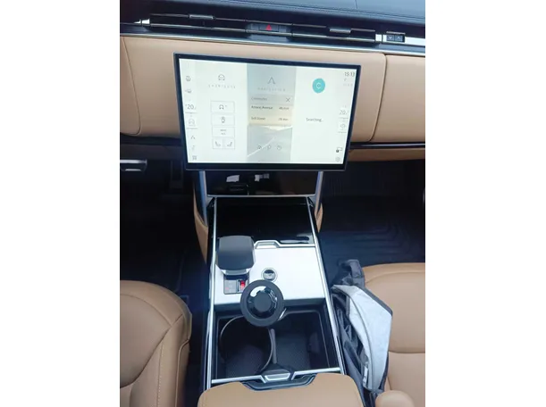 Car image 26