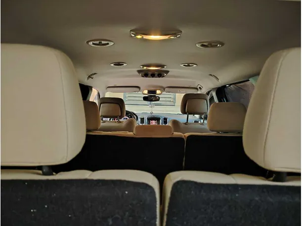 Car image 29