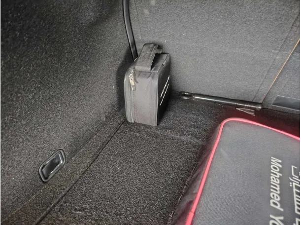 Car image 31
