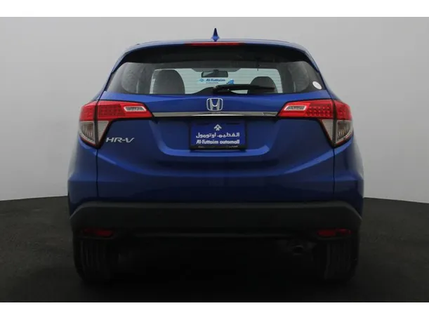 Car image 12