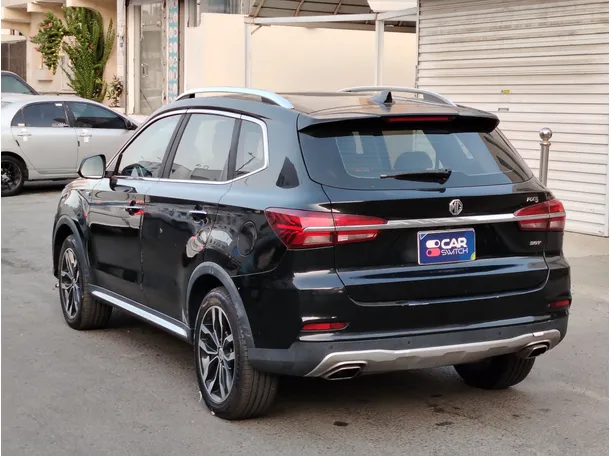 Car image 7