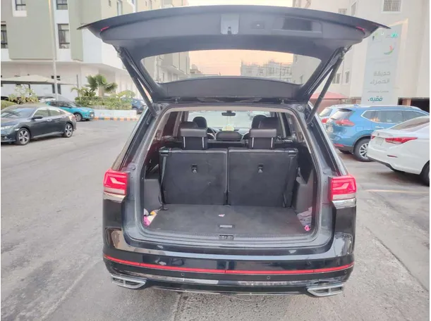 Car image 36