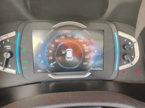 Car image 33