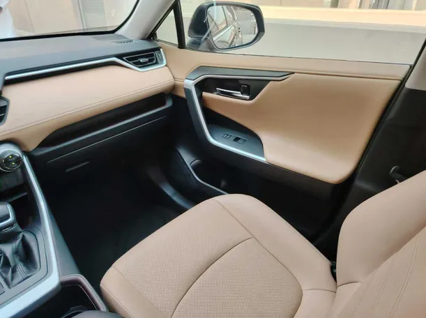 Car image 41