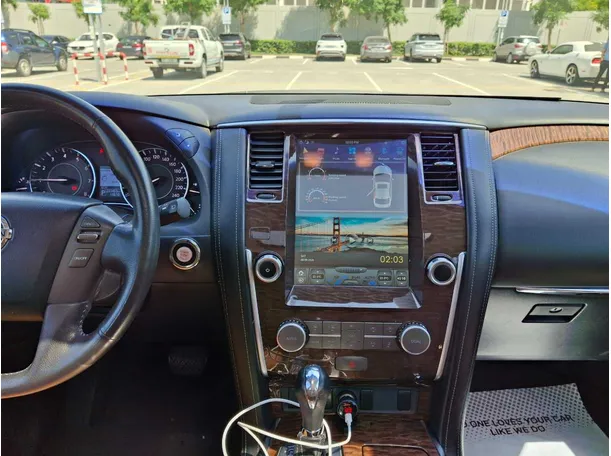 Car image 16