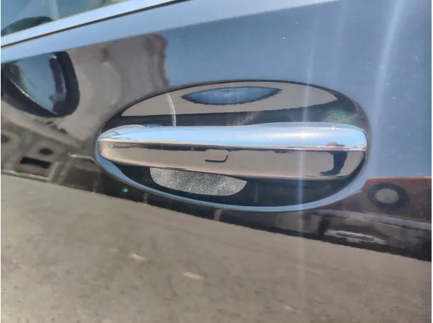 Car image 27