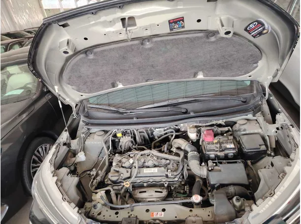 Car image 35