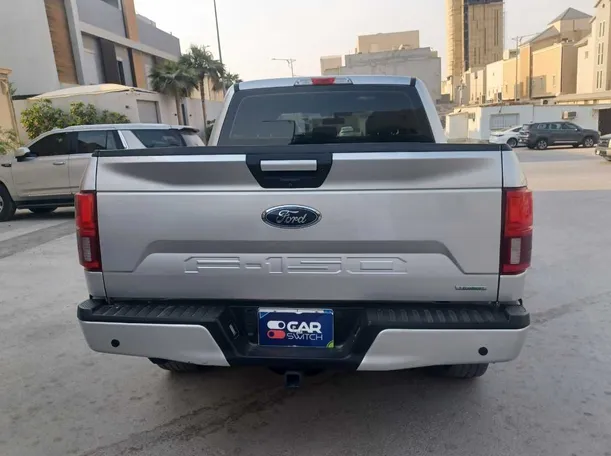 Car image 6