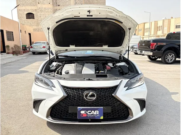 Car image 31