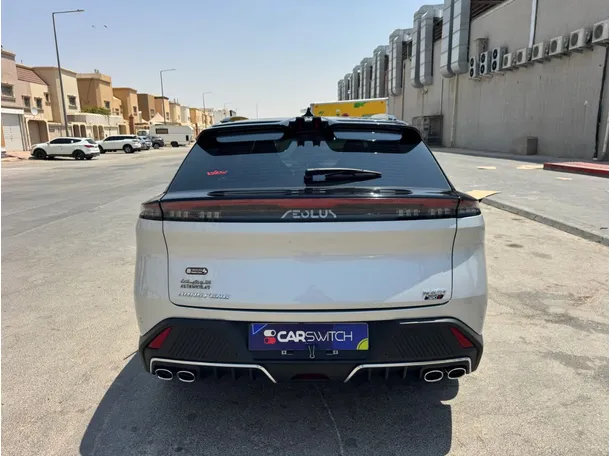 Car image 6