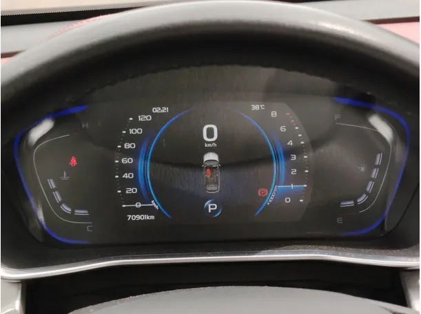 Car image 25