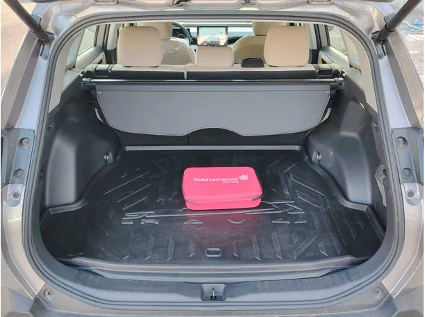 Car image 29