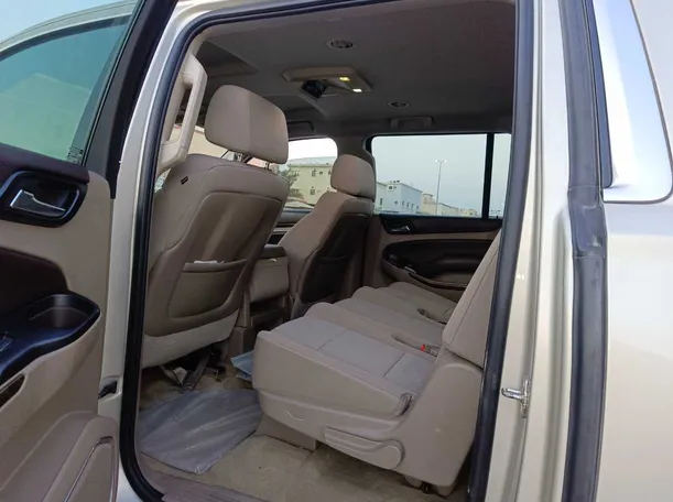 Car image 21