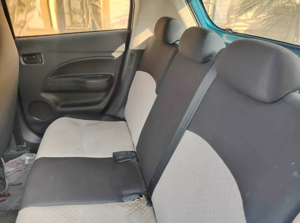 Car image 18