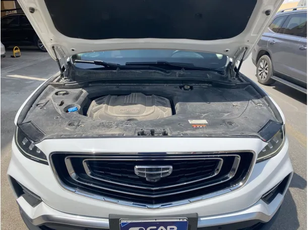 Car image 26