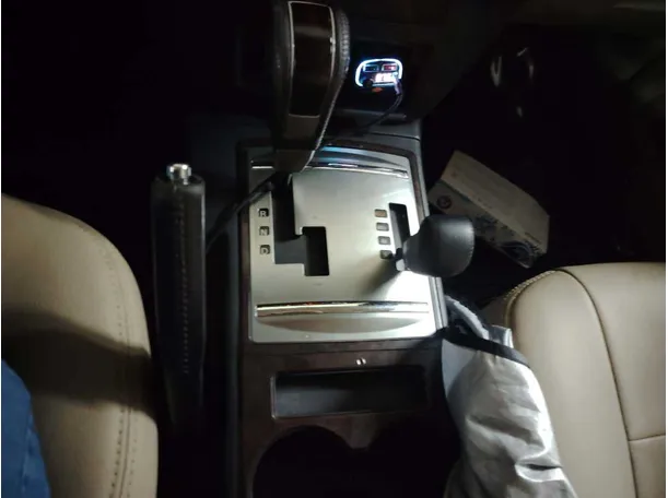 Car image 23