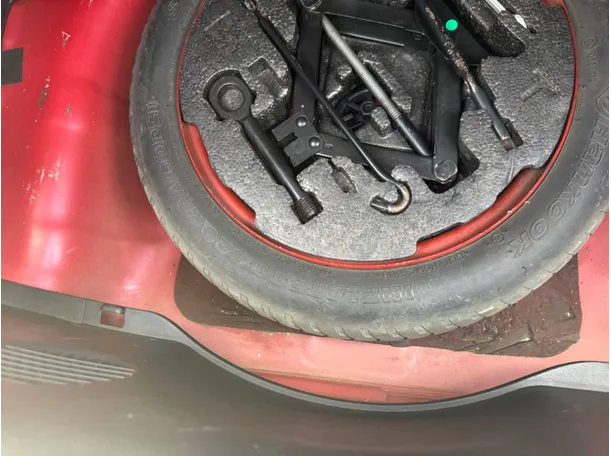 Car image 20