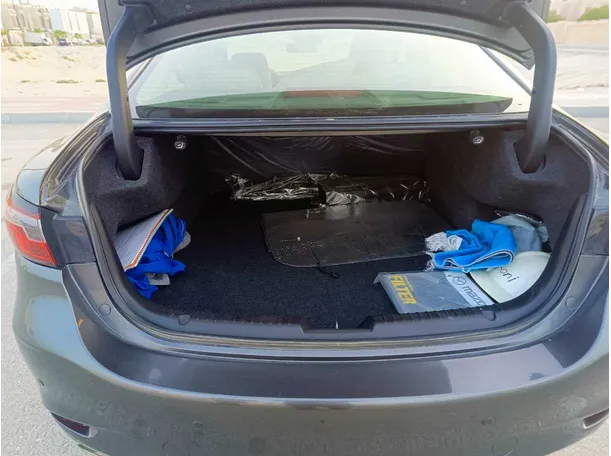 Car image 31