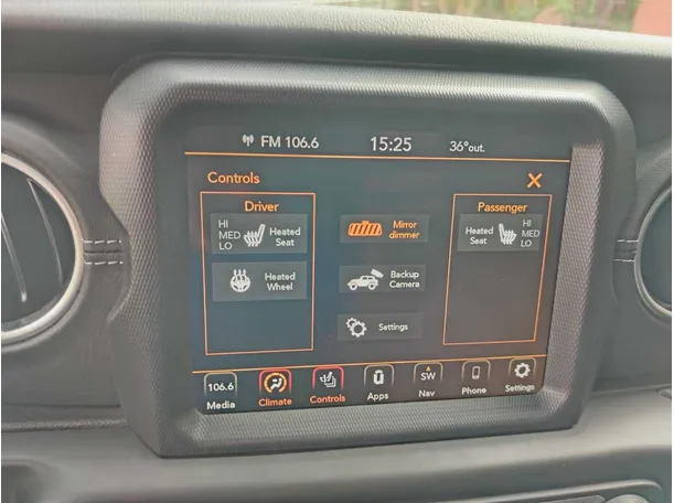 Car image 31
