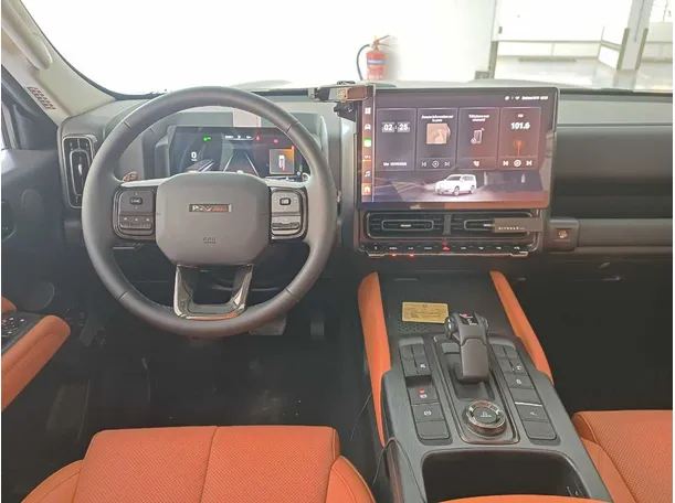 Car image 17