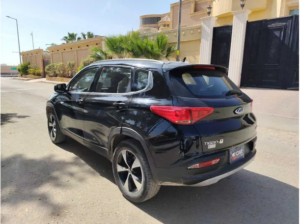 Car image 7
