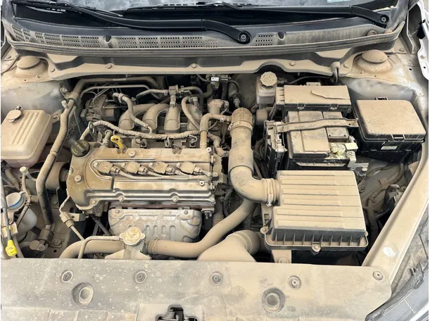Car image 18