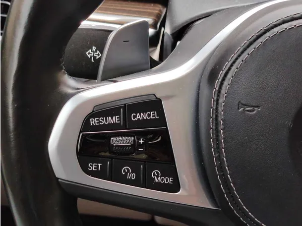 Car image 38