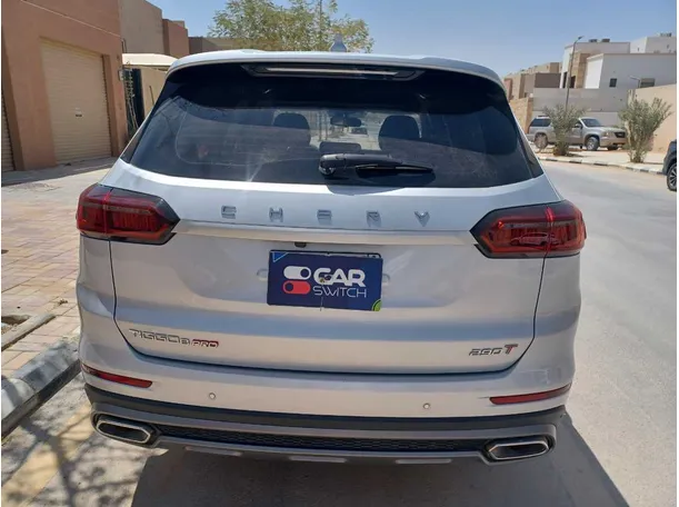 Car image 6
