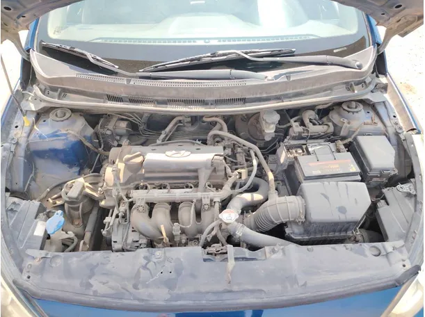 Car image 25