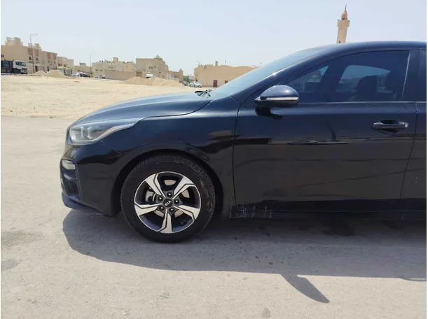 Car image 9
