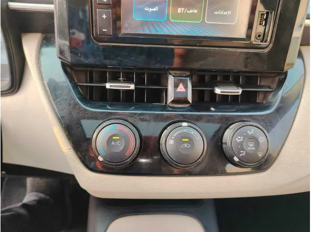 Car image 24