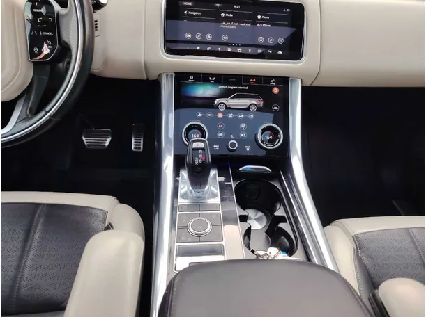 Car image 25