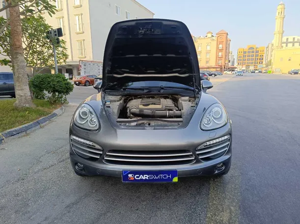Car image 40