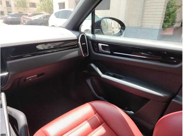 Car image 31