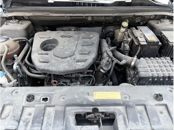 Car image 25