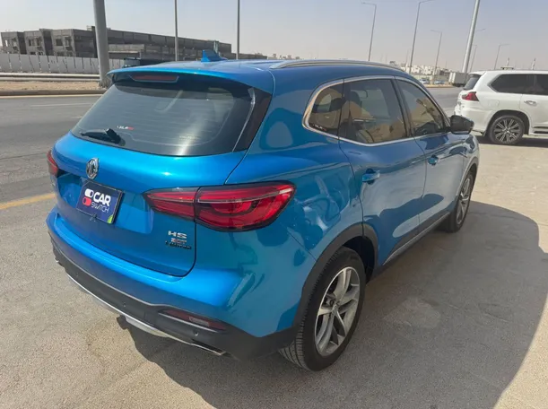 Car image 5