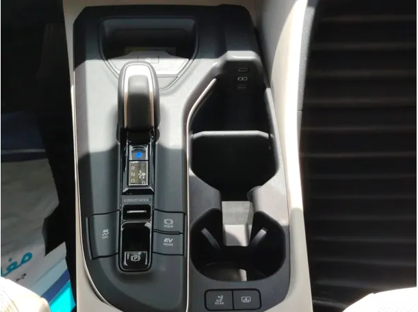 Car image 29