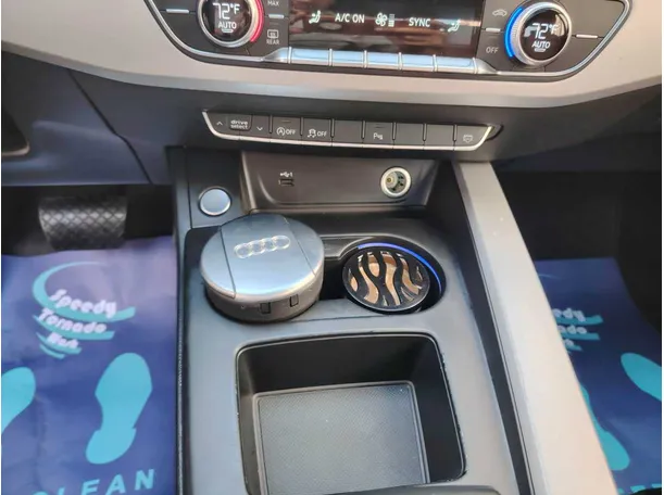 Car image 23