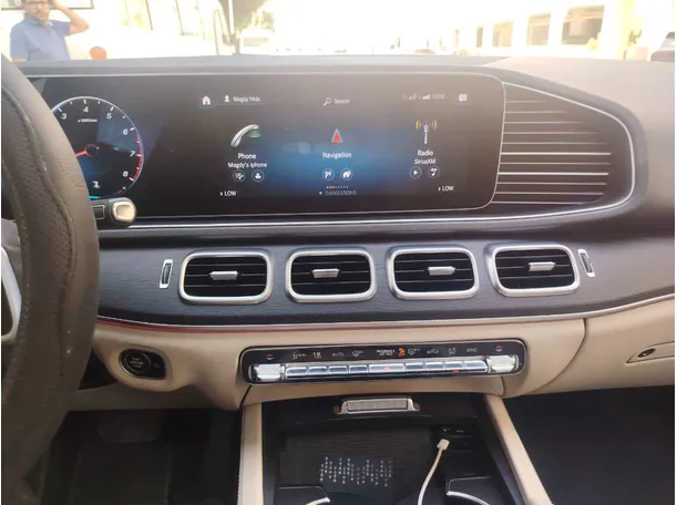 Car image 22