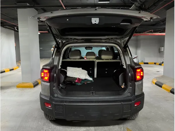 Car image 22