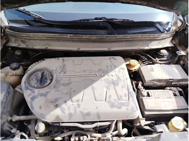 Car image 25