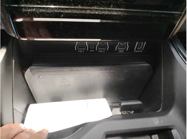 Car image 44